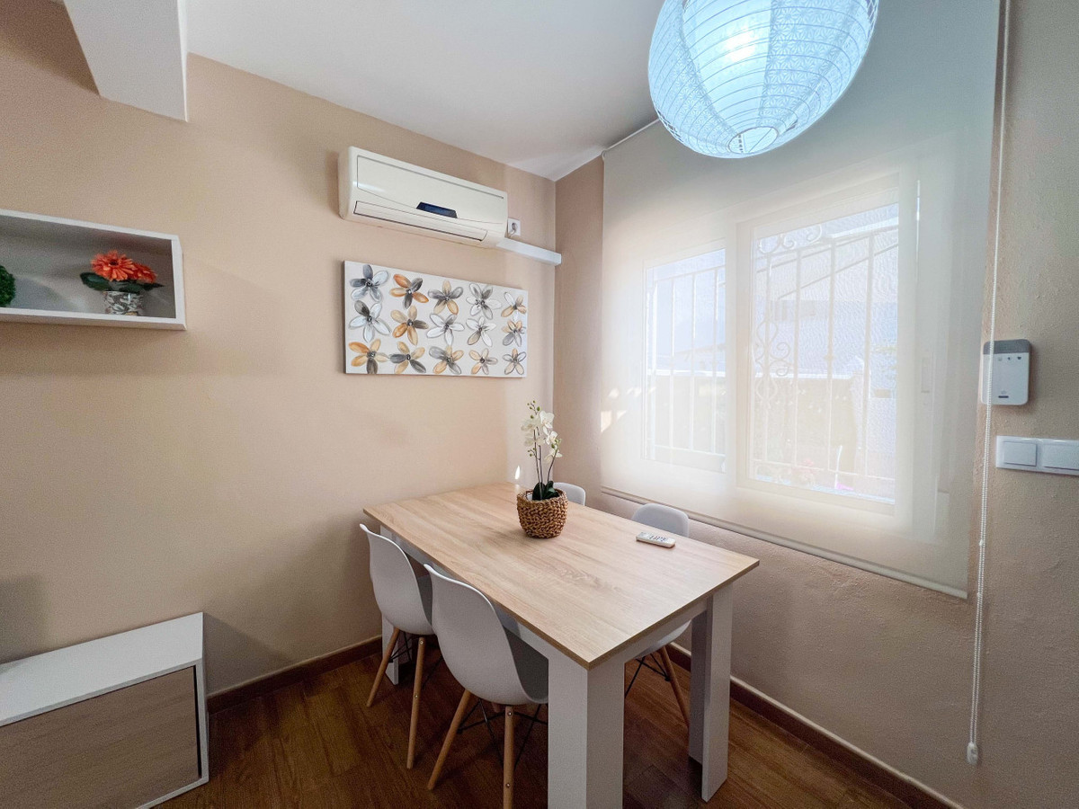 ShowFeedImage House – Bungalow in Torrevieja