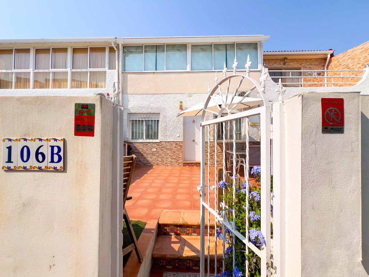 ShowFeedImage House – Bungalow in Torrevieja