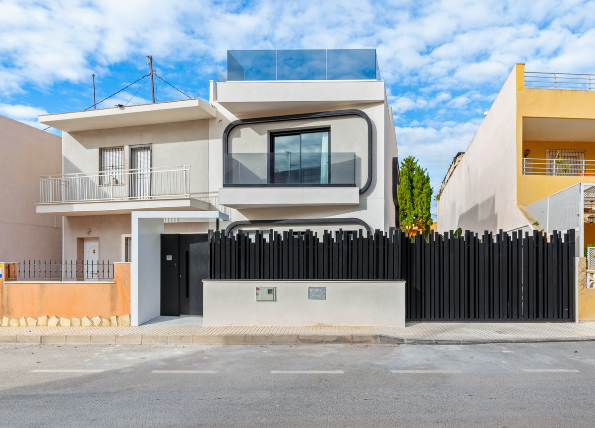 ShowFeedImage House – Detached Villa in Pilar de la Horadada