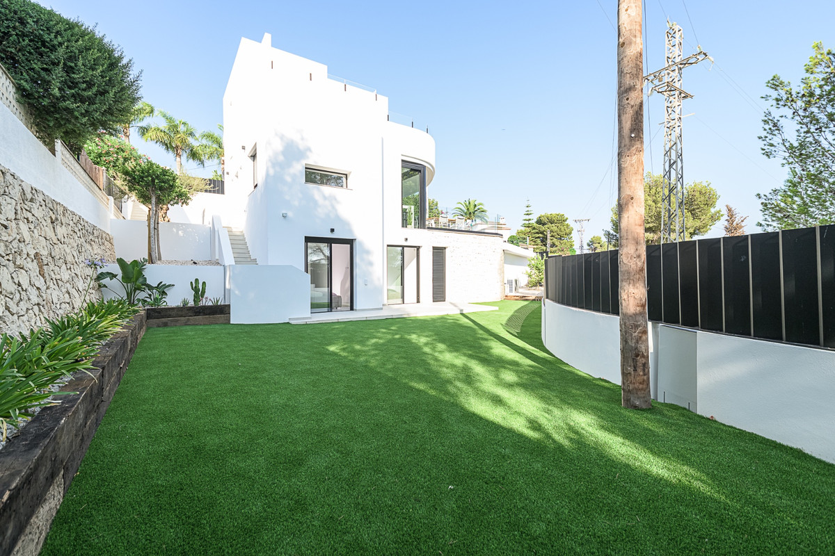House – Detached Villa in Benissa