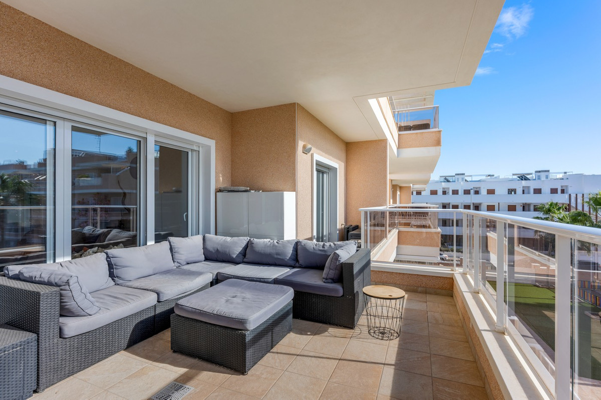 ShowFeedImage Apartment – Middle Floor Apartment in Orihuela