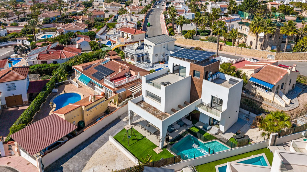 House – Detached Villa in Rojales