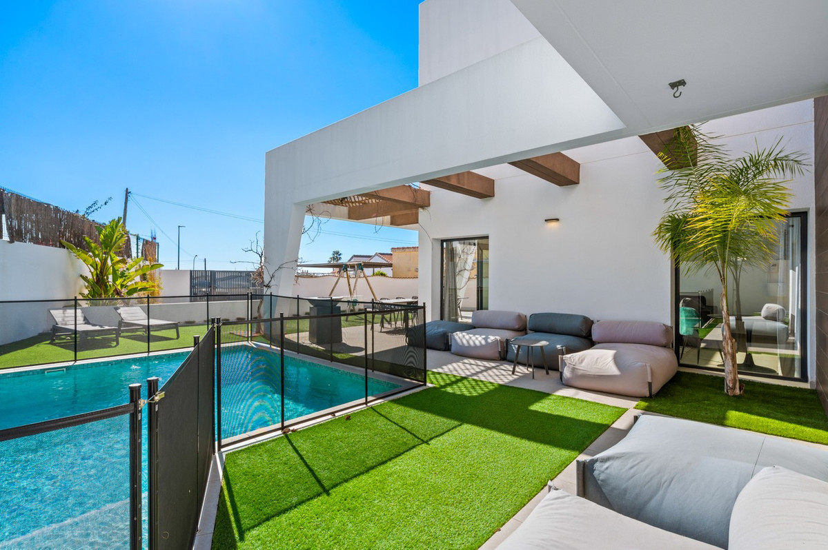 House – Detached Villa in Rojales