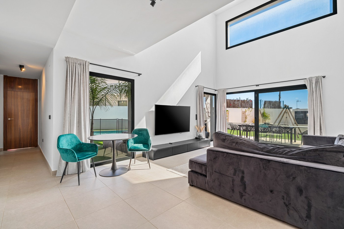 House – Detached Villa in Rojales