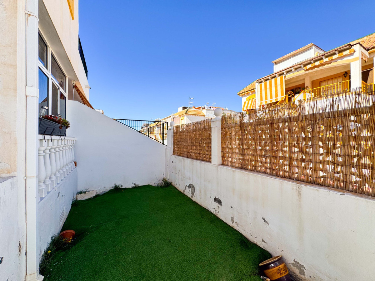 ShowFeedImage House – Townhouse in Alicante City