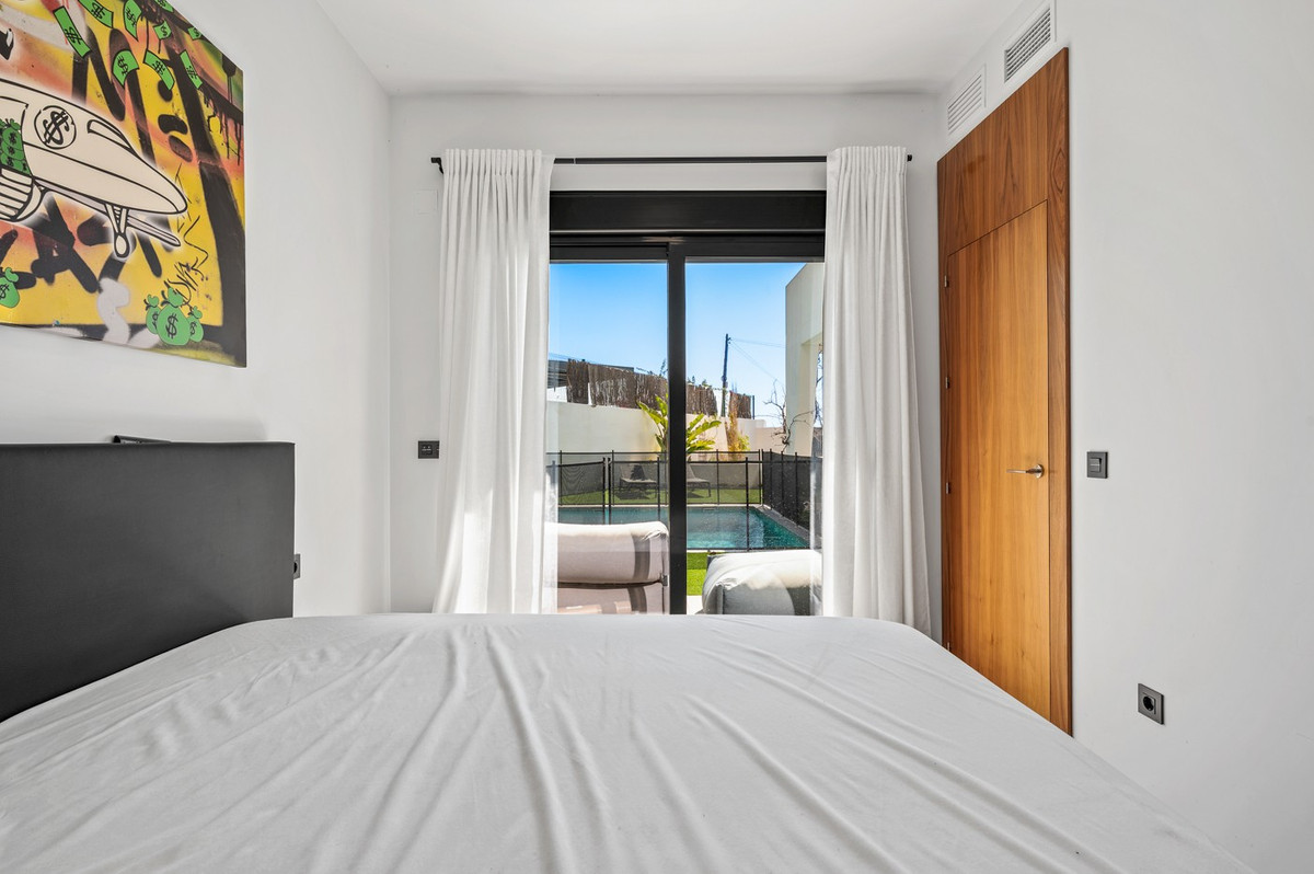House – Detached Villa in Rojales