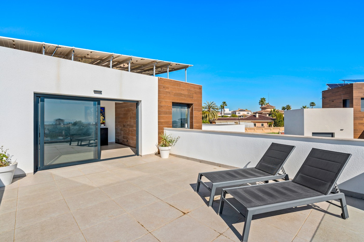 House – Detached Villa in Rojales