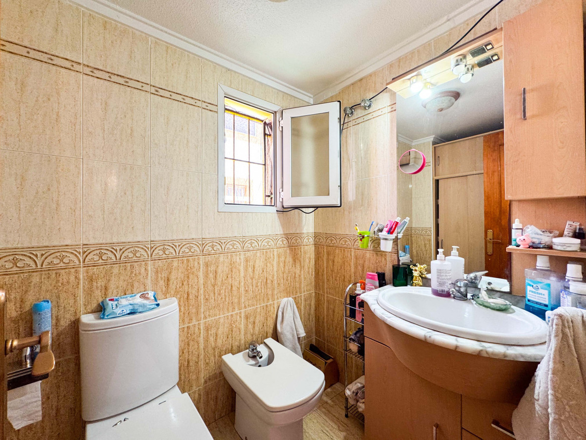 ShowFeedImage House – Townhouse in Alicante City
