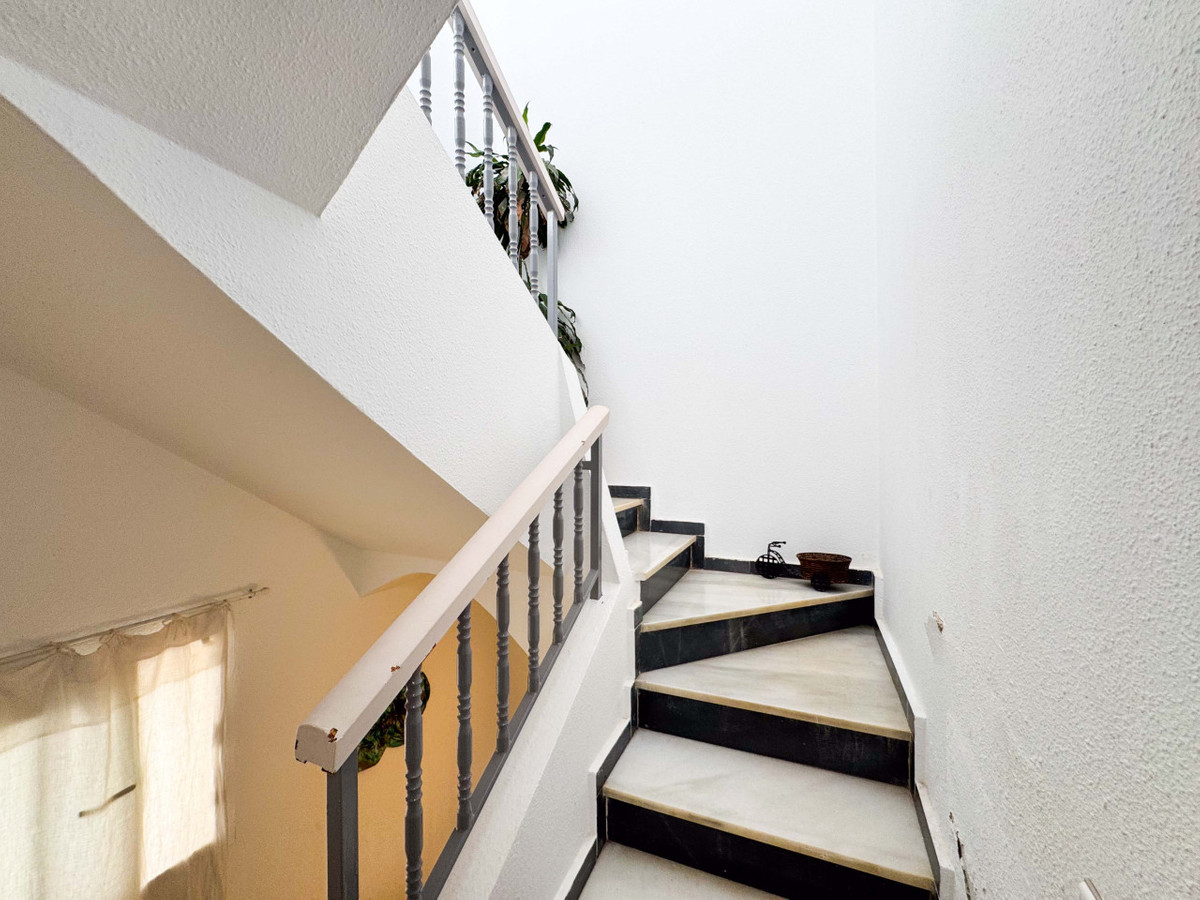 ShowFeedImage House – Townhouse in Alicante City