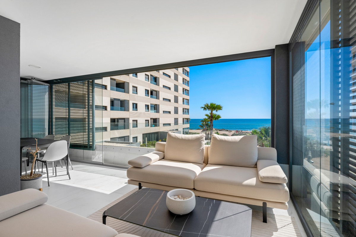 ShowFeedImage Apartment – Middle Floor Apartment in Orihuela