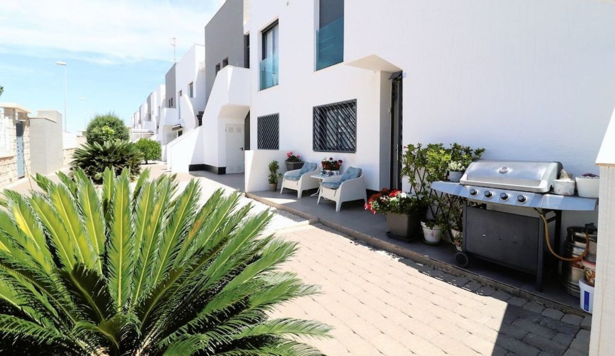Apartment – Ground Floor Apartment in Orihuela