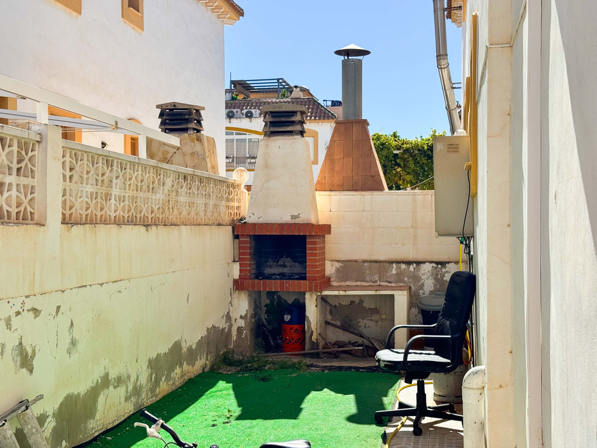 ShowFeedImage House – Townhouse in Alicante City