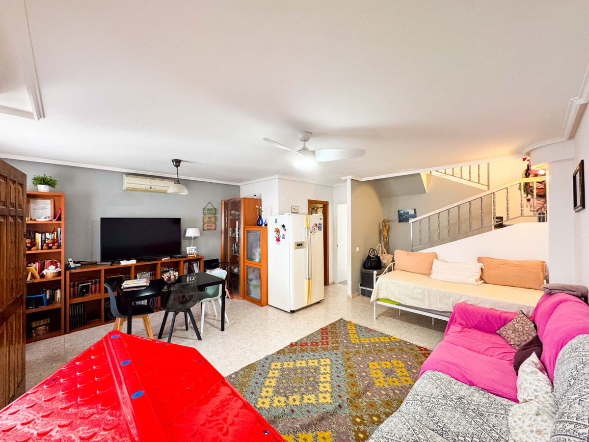ShowFeedImage House – Townhouse in Alicante City