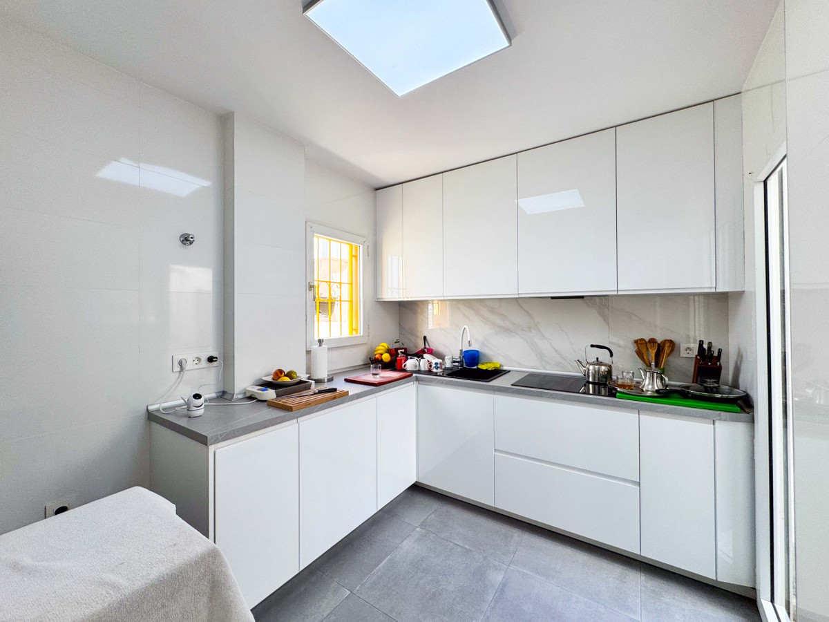 ShowFeedImage House – Townhouse in Alicante City
