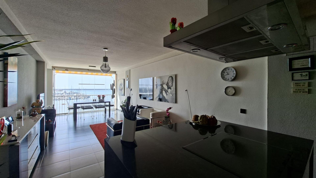 ShowFeedImage Apartment – Middle Floor Apartment in Torrevieja