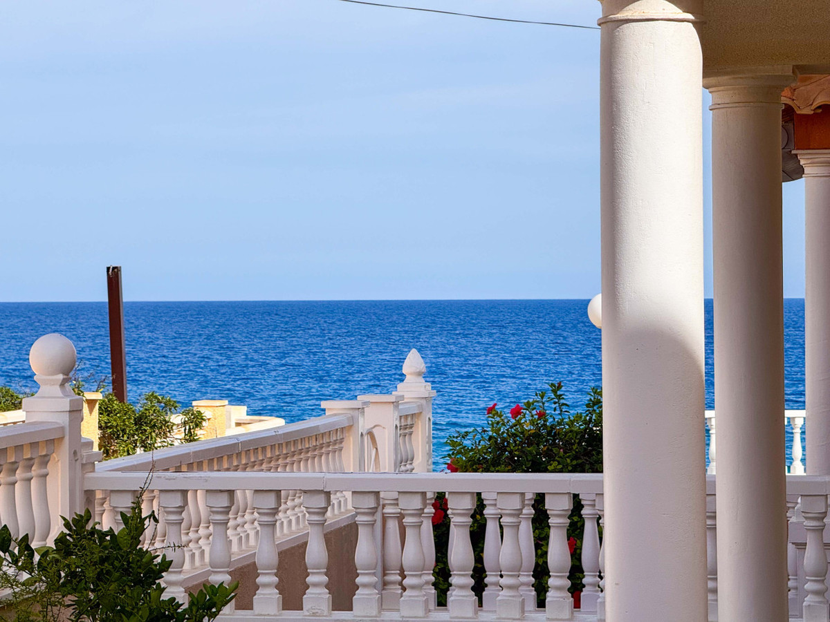 ShowFeedImage House – Townhouse in Torrevieja