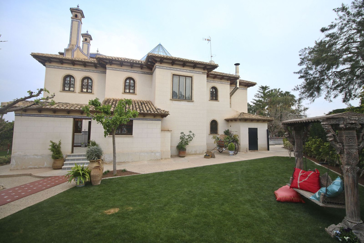 House – Detached Villa in Orihuela