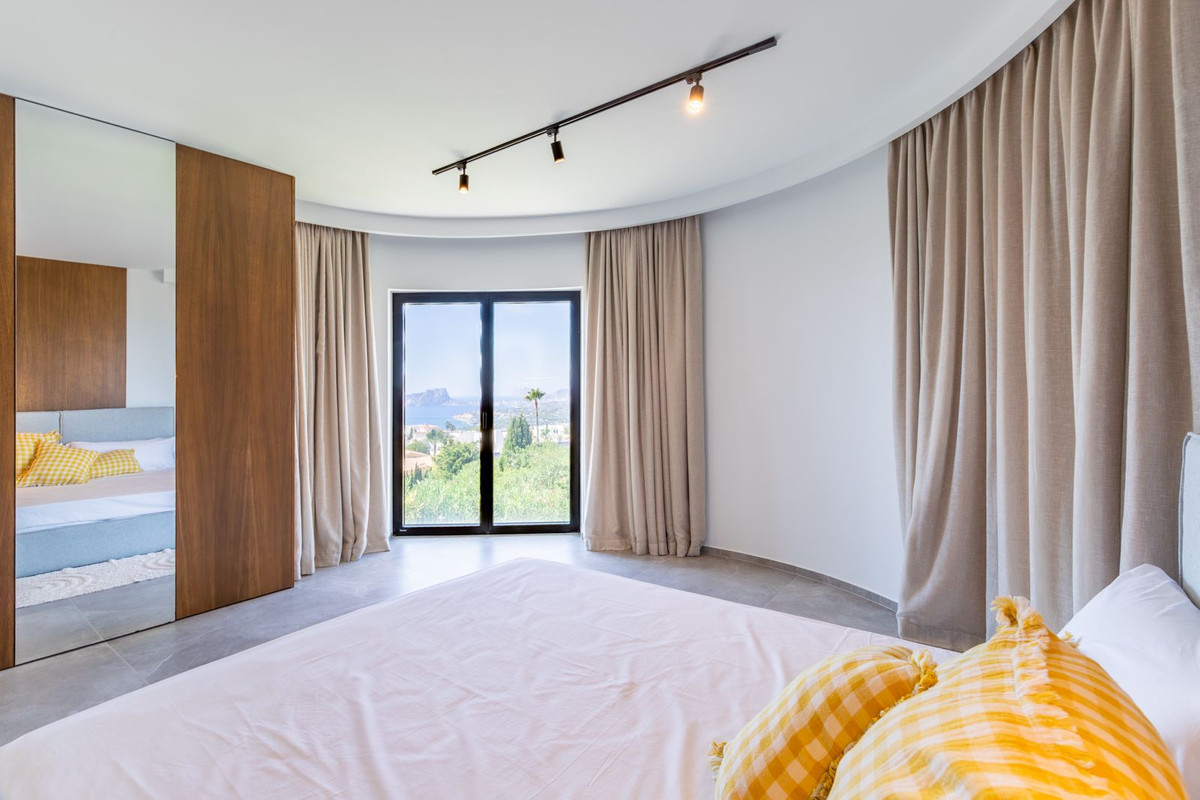 ShowFeedImage House – Detached Villa in Benitachell