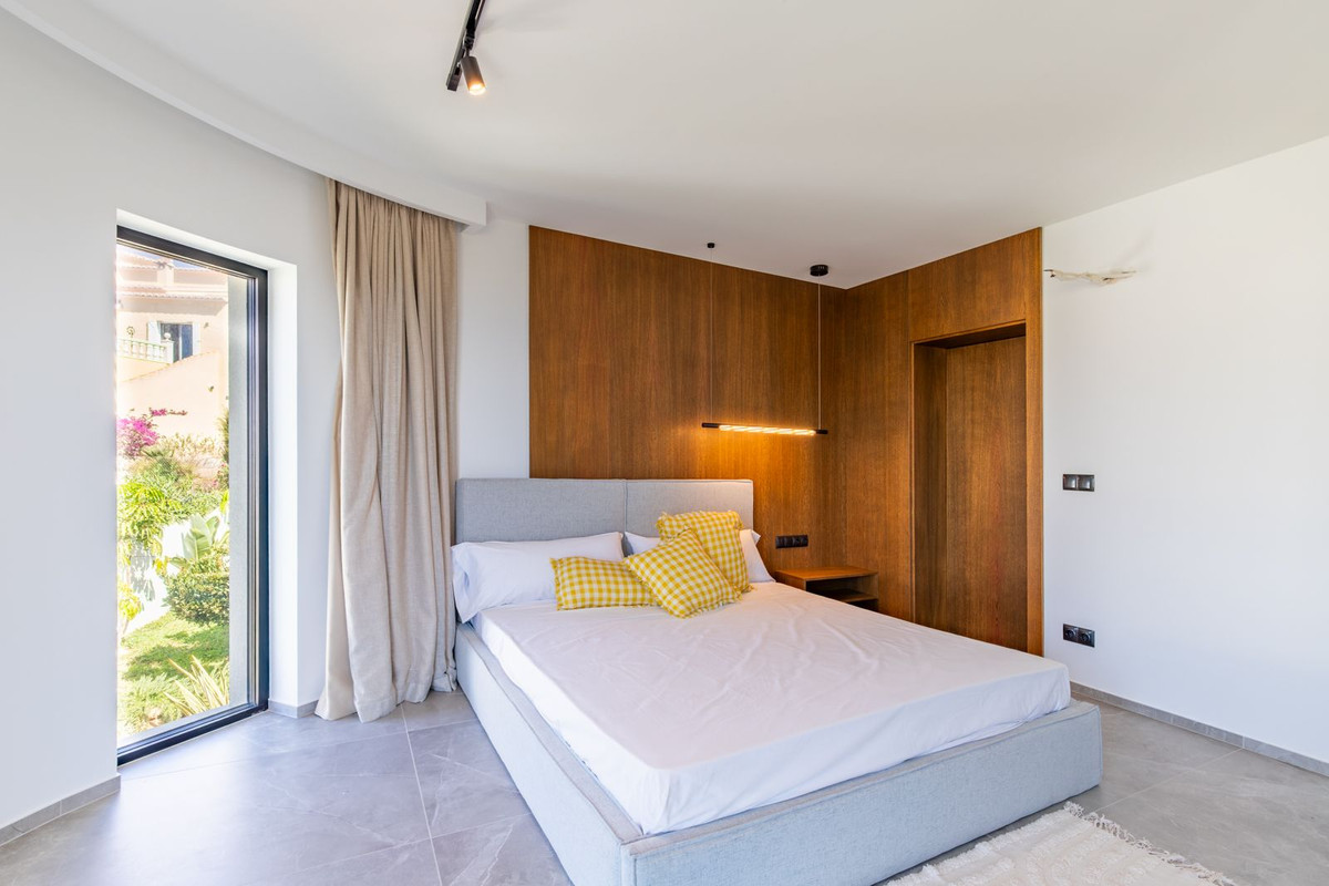 ShowFeedImage House – Detached Villa in Benitachell