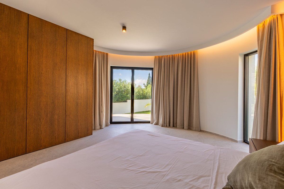 ShowFeedImage House – Detached Villa in Benitachell