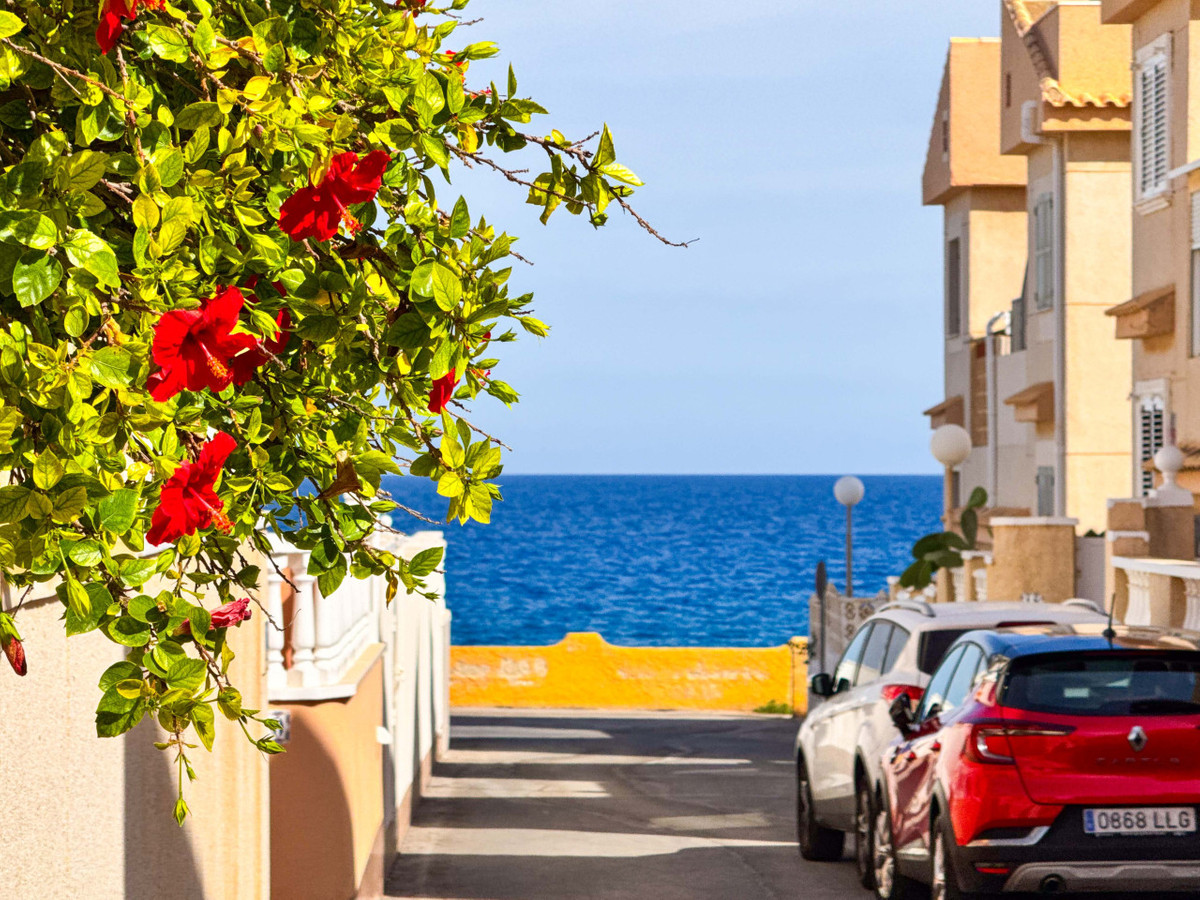 ShowFeedImage House – Townhouse in Torrevieja