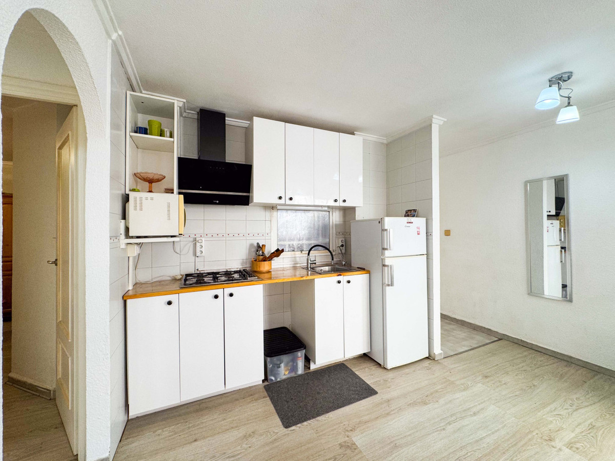 ShowFeedImage Apartment – Middle Floor Apartment in Alicante City