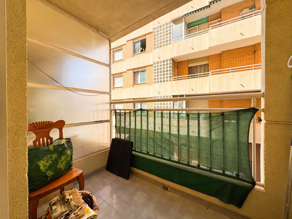 ShowFeedImage Apartment – Middle Floor Apartment in Alicante City