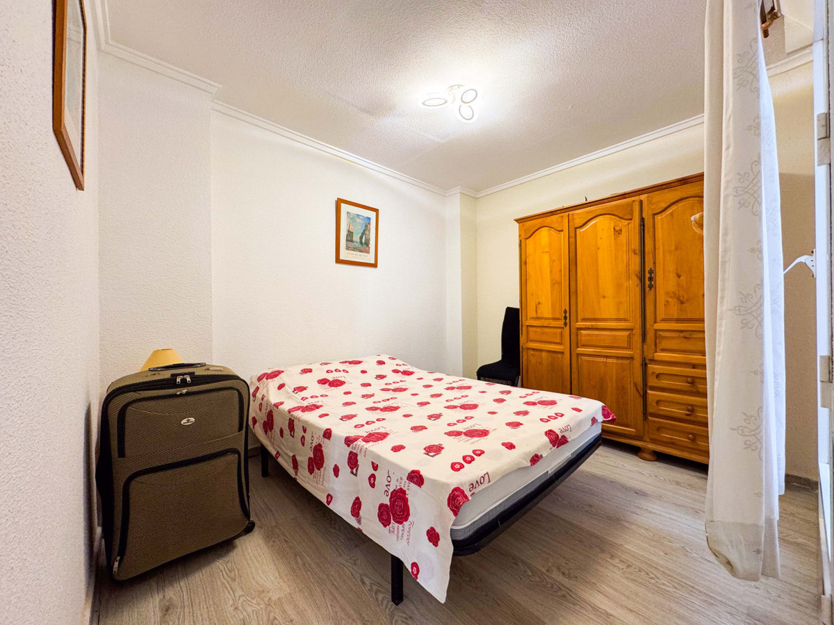 ShowFeedImage Apartment – Middle Floor Apartment in Alicante City