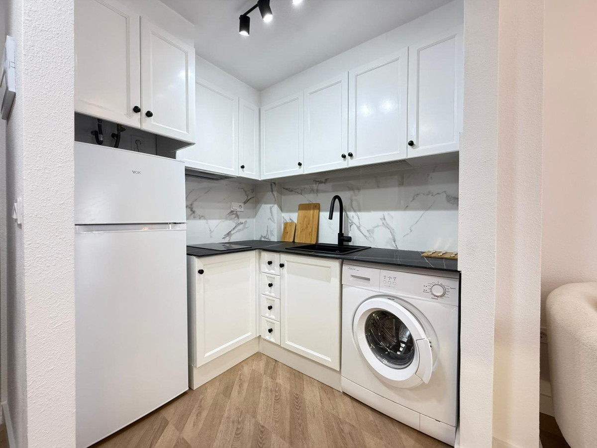 ShowFeedImage Apartment – Middle Floor Apartment in Alicante City
