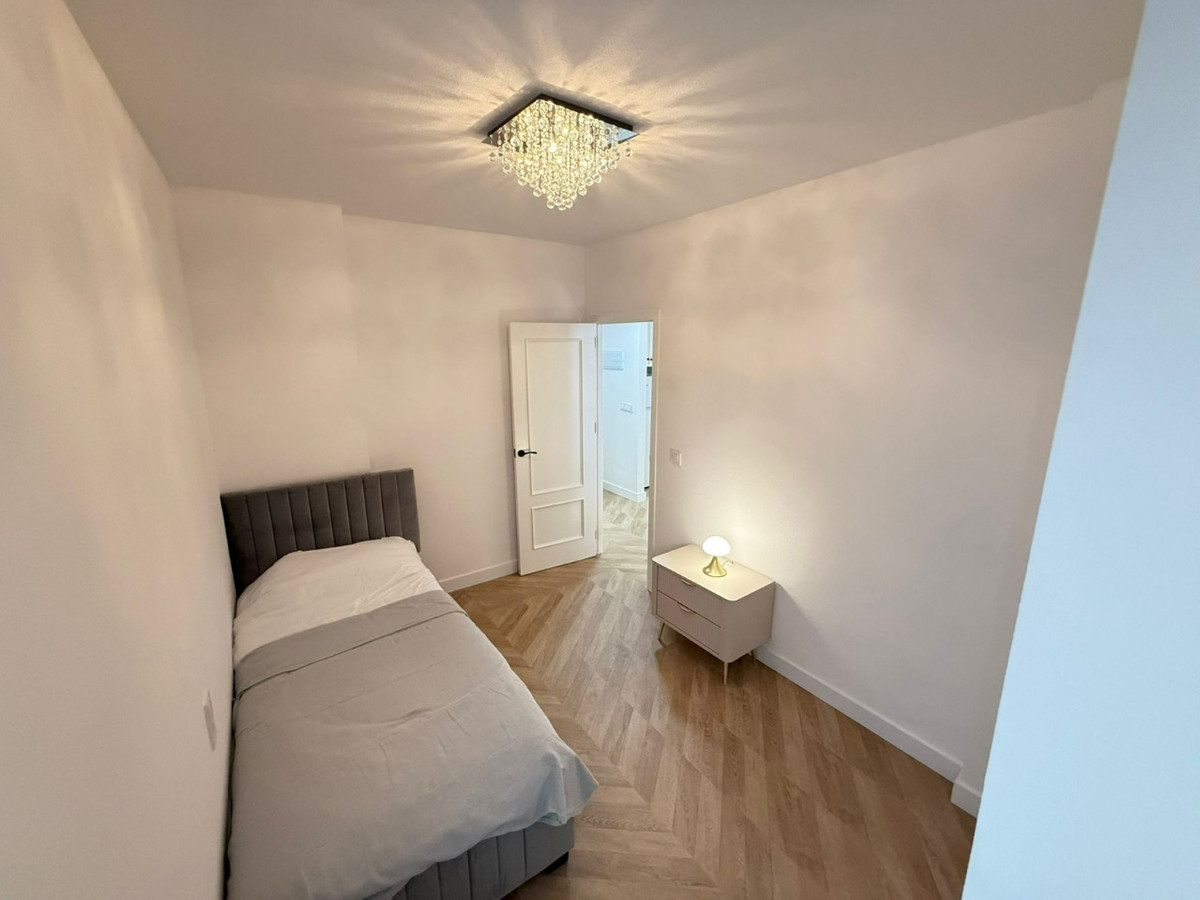 ShowFeedImage Apartment – Middle Floor Apartment in Alicante City