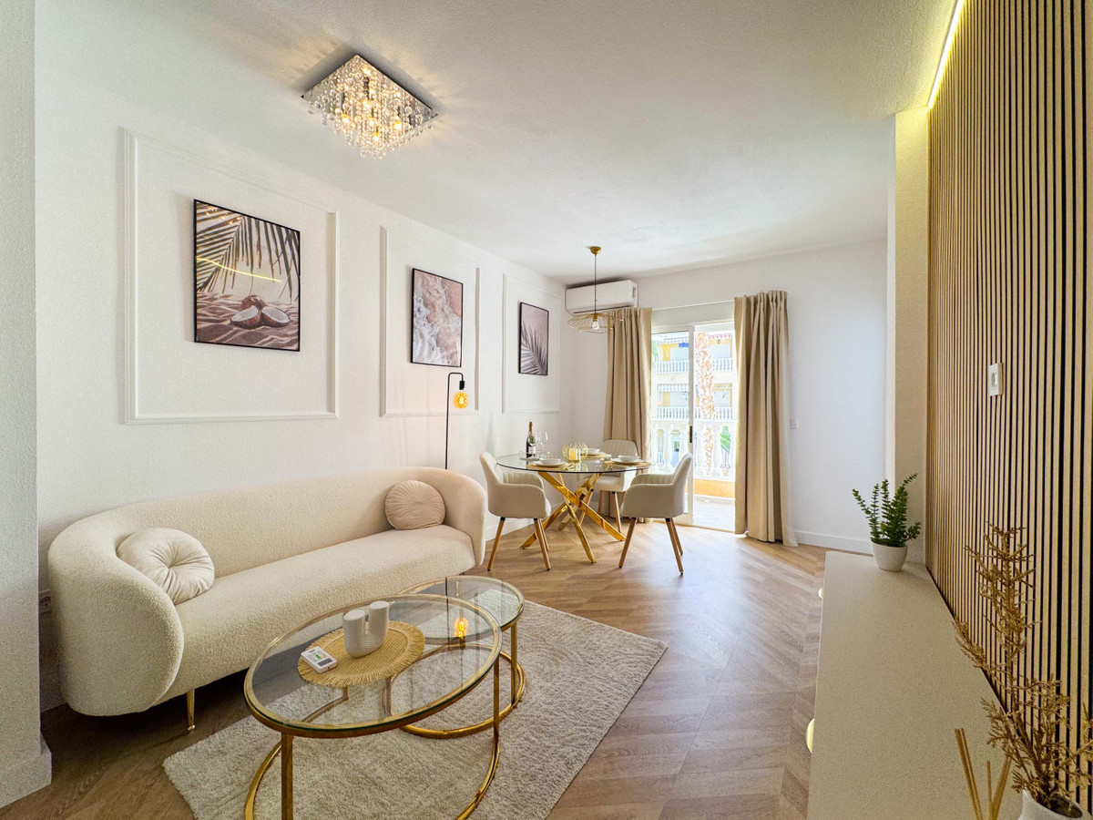 ShowFeedImage Apartment – Middle Floor Apartment in Alicante City