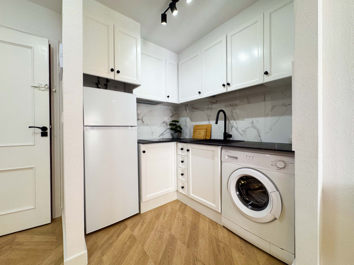 ShowFeedImage Apartment – Middle Floor Apartment in Alicante City
