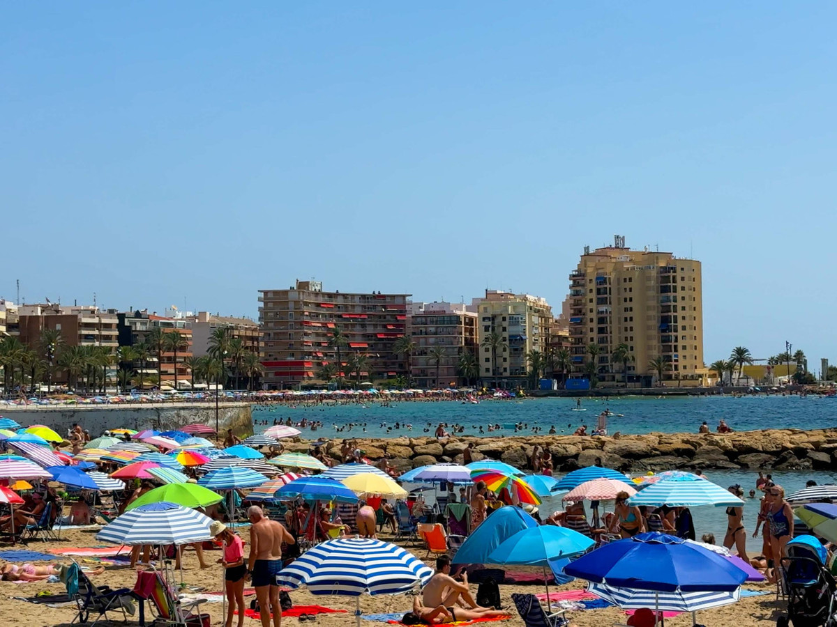 ShowFeedImage Apartment – Middle Floor Apartment in Alicante City
