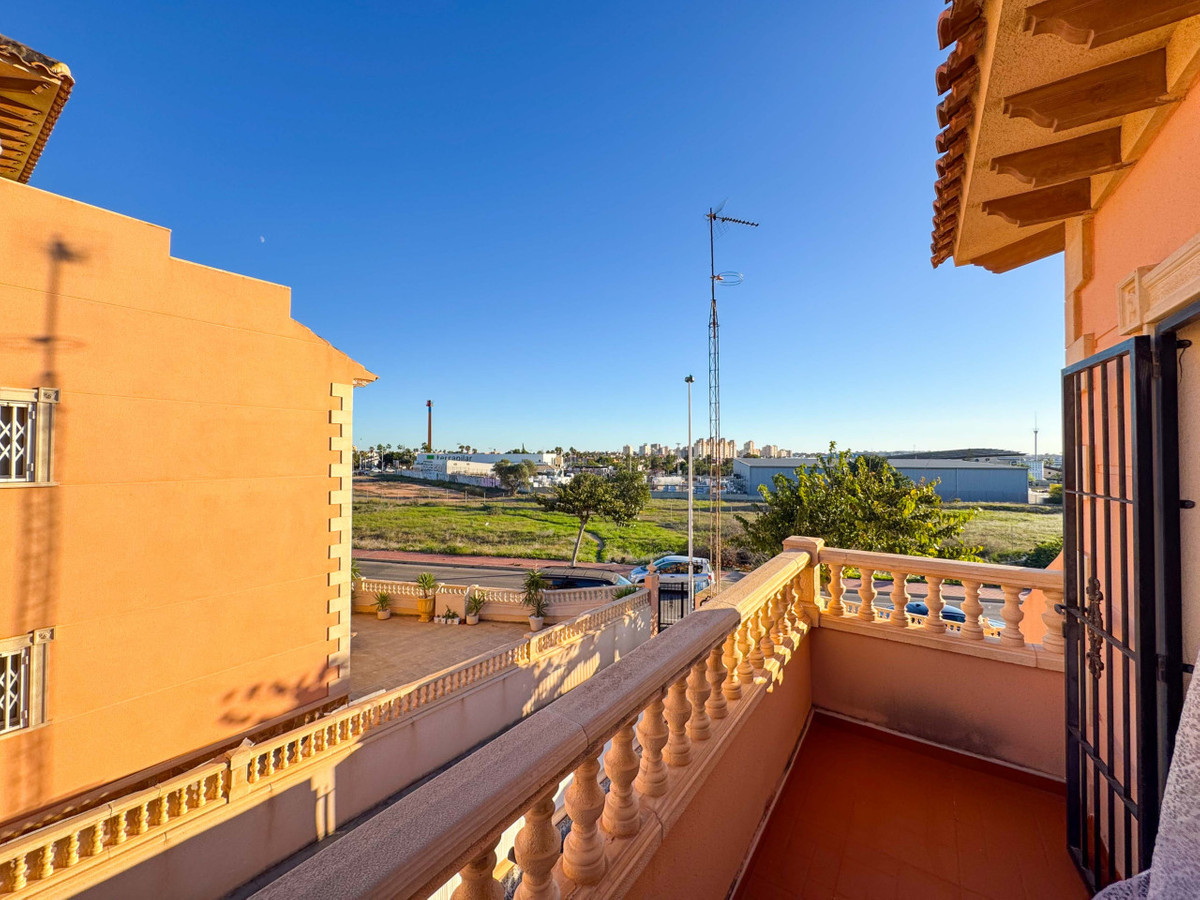 House – Townhouse in Torrevieja