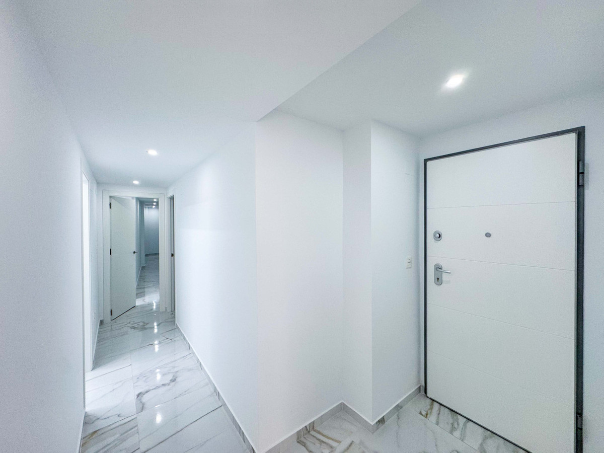 ShowFeedImage Apartment – Middle Floor Apartment in Torrevieja