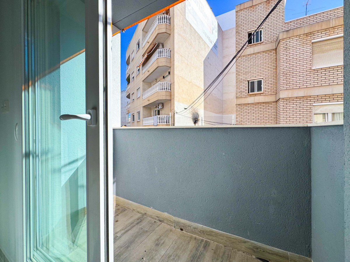 ShowFeedImage Apartment – Middle Floor Apartment in Torrevieja