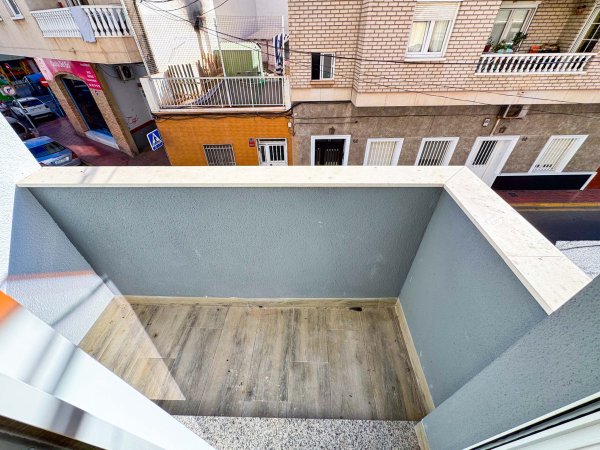 ShowFeedImage Apartment – Middle Floor Apartment in Torrevieja