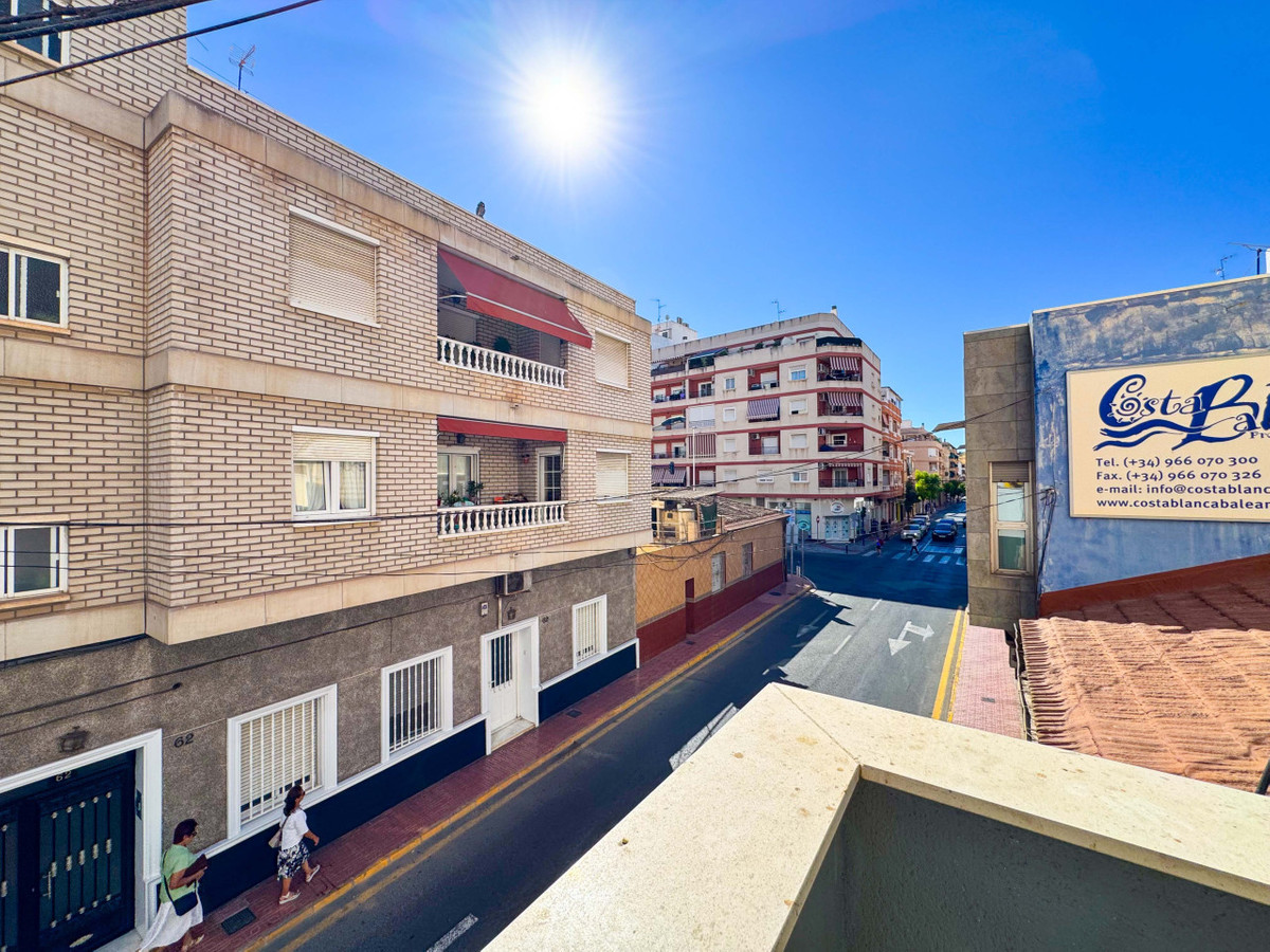 ShowFeedImage Apartment – Middle Floor Apartment in Torrevieja