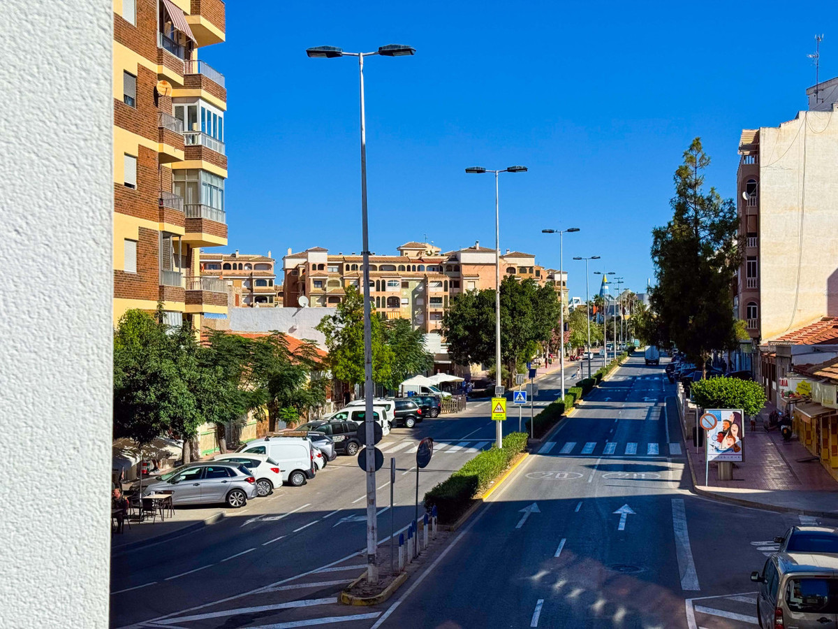 ShowFeedImage Apartment – Middle Floor Apartment in Torrevieja