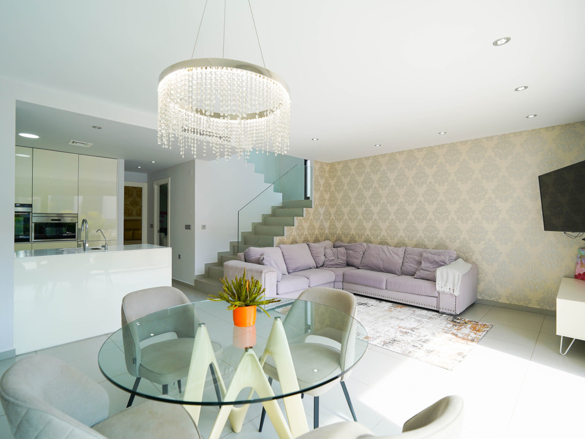ShowFeedImage House – Detached Villa in Rojales