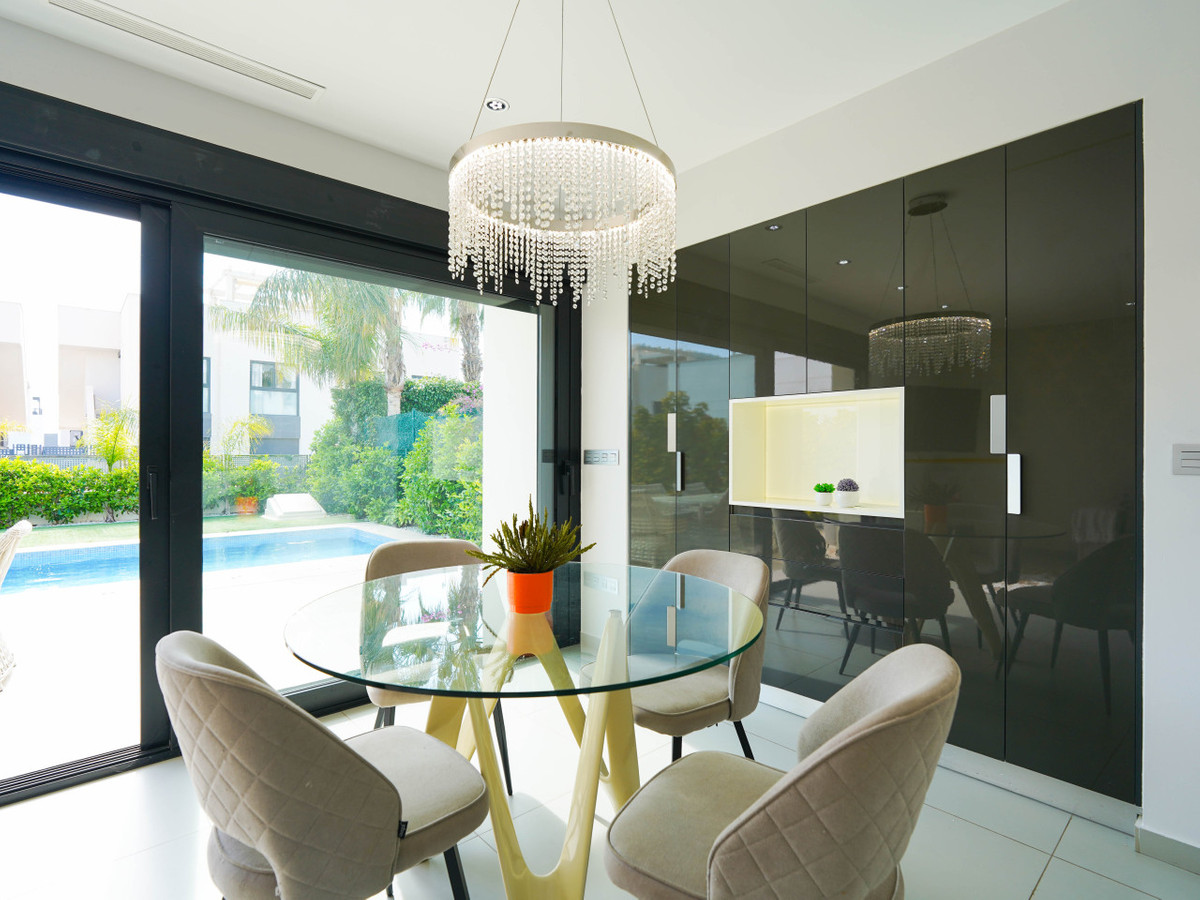 ShowFeedImage House – Detached Villa in Rojales