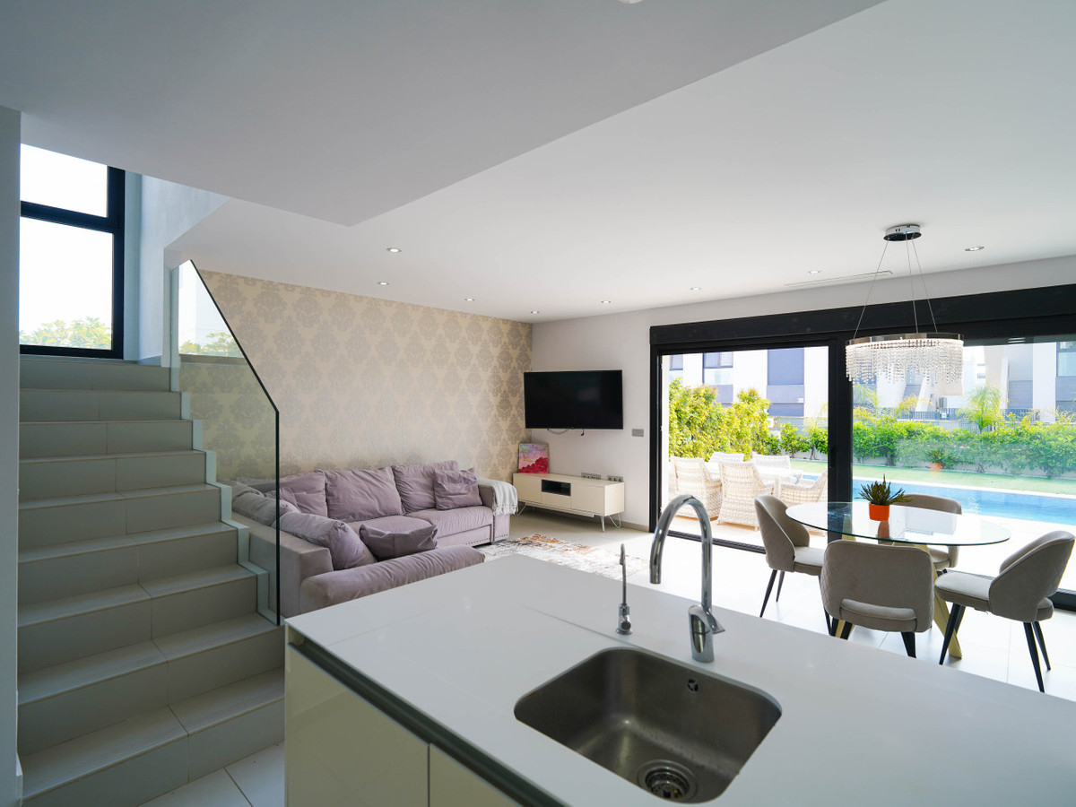 ShowFeedImage House – Detached Villa in Rojales
