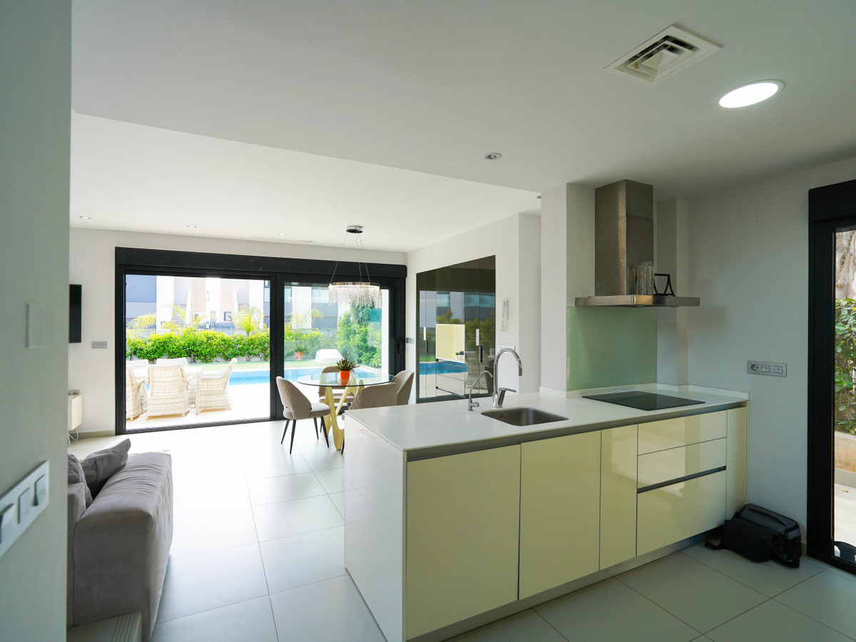 ShowFeedImage House – Detached Villa in Rojales
