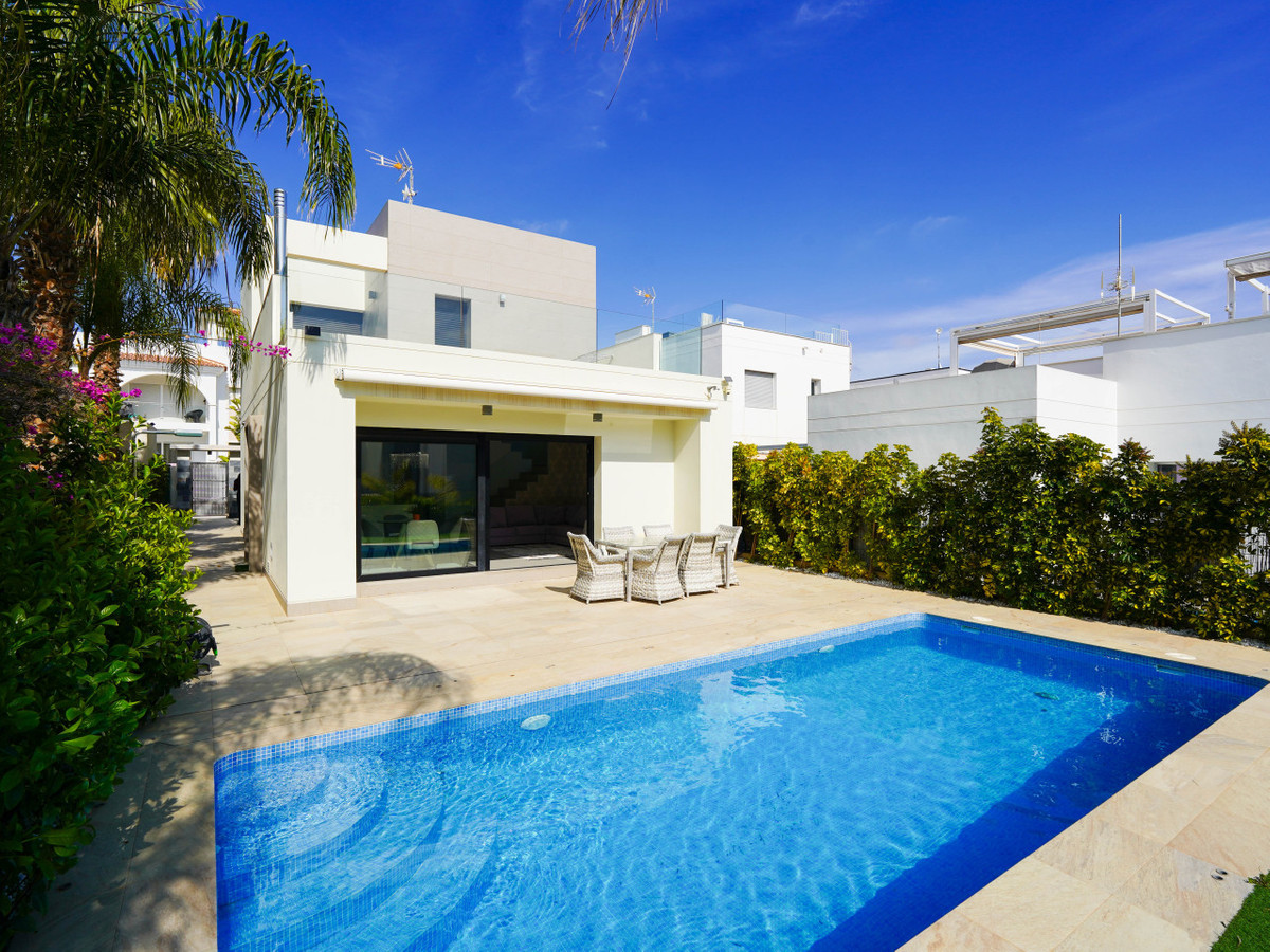ShowFeedImage House – Detached Villa in Rojales