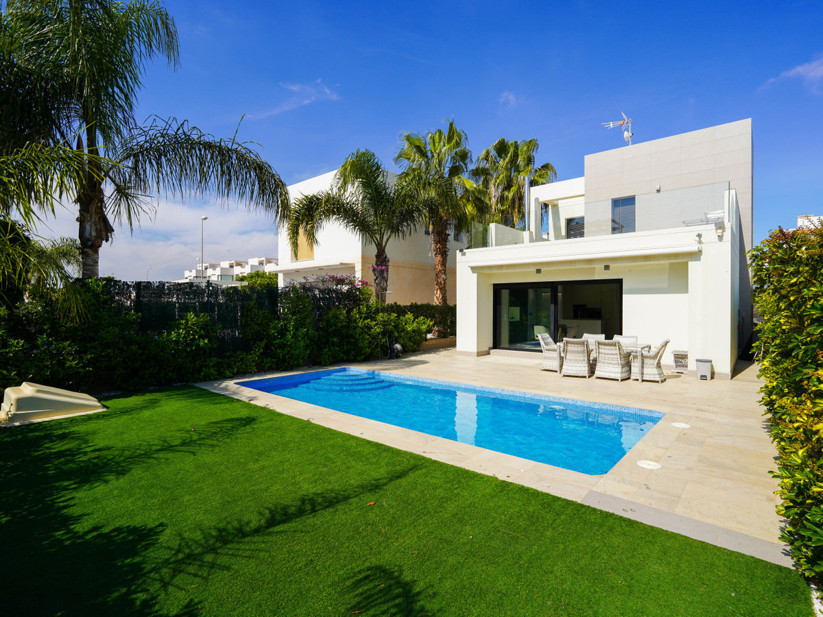 ShowFeedImage House – Detached Villa in Rojales
