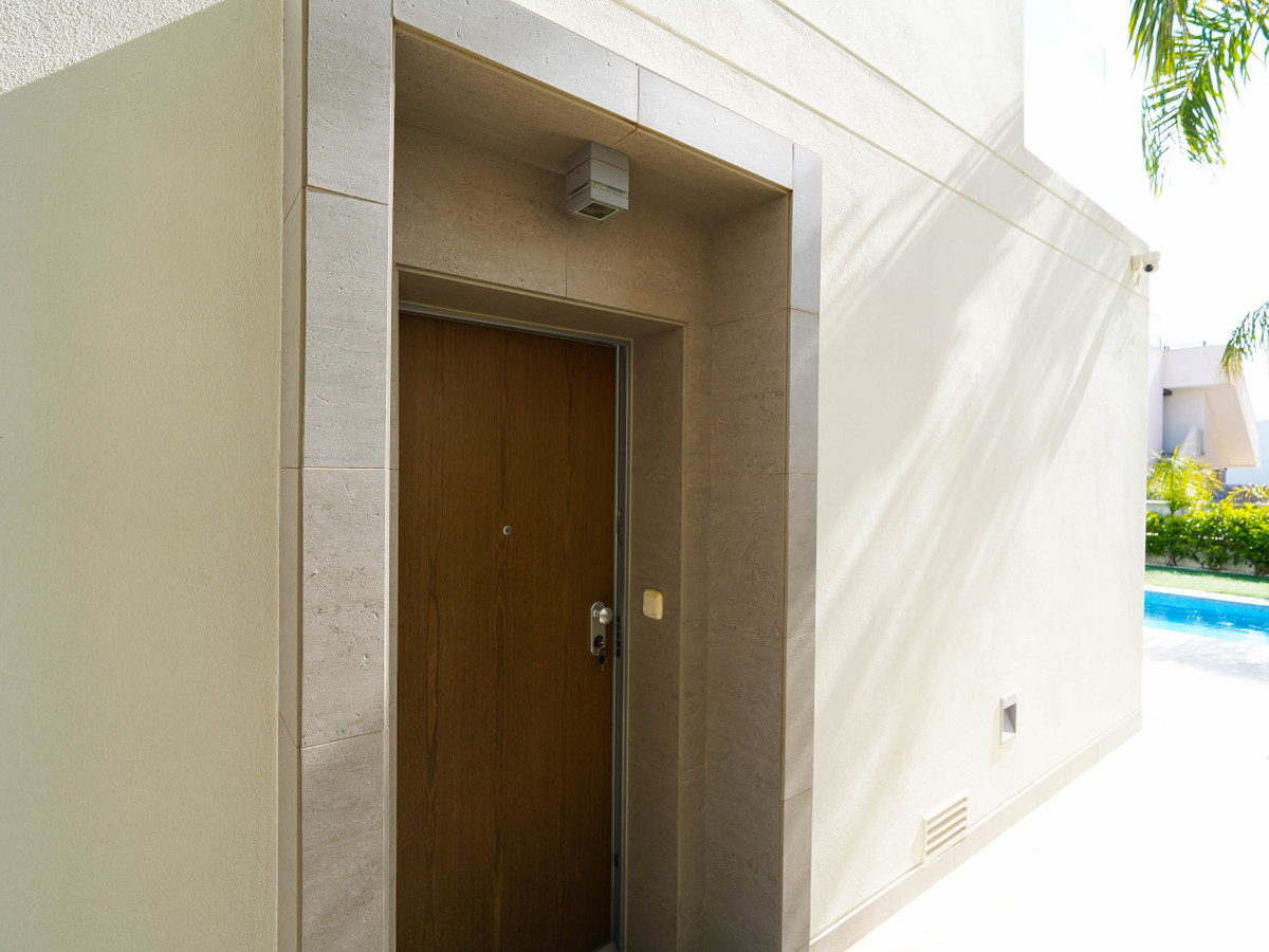 ShowFeedImage House – Detached Villa in Rojales