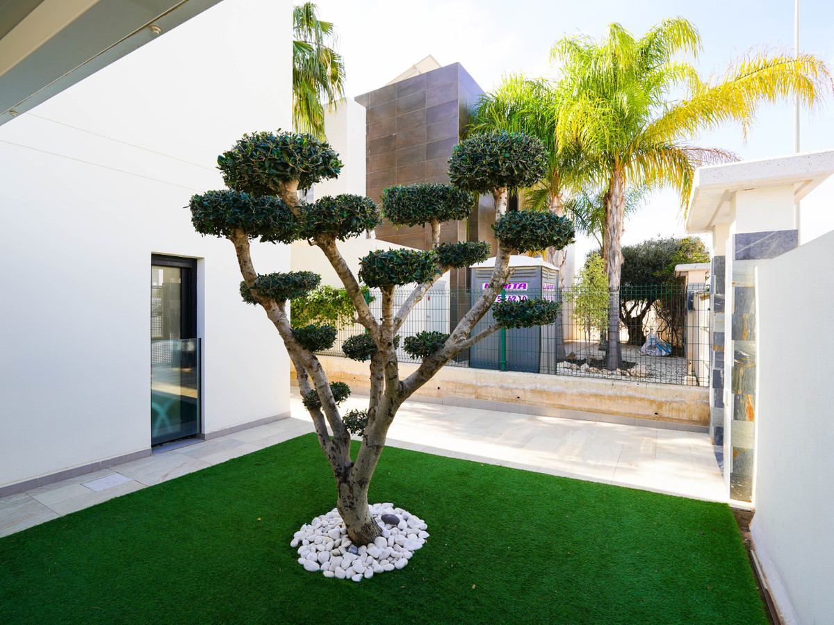 ShowFeedImage House – Detached Villa in Rojales