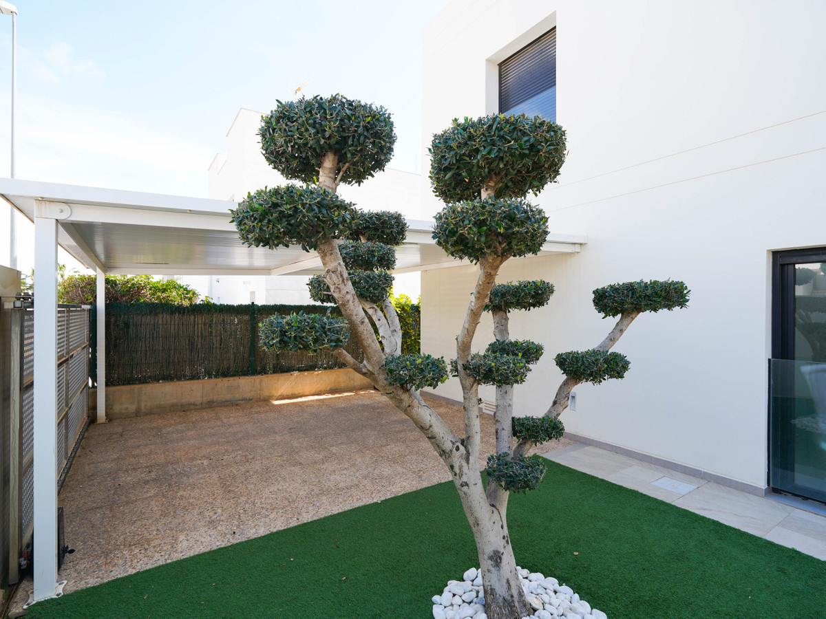 ShowFeedImage House – Detached Villa in Rojales