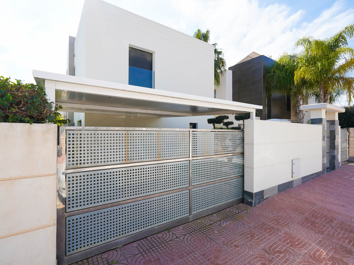 ShowFeedImage House – Detached Villa in Rojales