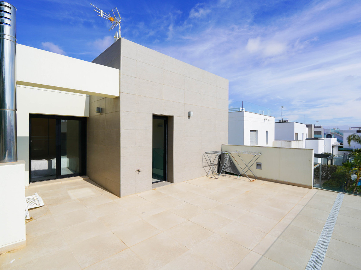 ShowFeedImage House – Detached Villa in Rojales